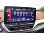 Volkswagen ID.4 Max 77 kWh | SoH 90% | Panoramadak | Head-up display | Warmtepomp | Adaptieve demping | 360 camera | Luxe bekleding | Dodehoek detectie | Voorstoelen met memory |
