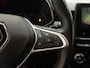 Renault Clio TCe 130 EDC Automaat Intens | Parkeersensoren v+a met achteruitrijcamera | EASY LINK multimediasysteem met AppleCarplay & Android Auto | Lichtmetalen velgen | Climate control | LED PURE VISION koplampen |