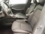 Renault Clio TCe 130 EDC Automaat Intens | Parkeersensoren v+a met achteruitrijcamera | EASY LINK multimediasysteem met AppleCarplay & Android Auto | Lichtmetalen velgen | Climate control | LED PURE VISION koplampen |