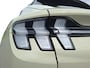 Ford Mustang Mach-E Extended Premium RWD 88 kWh | Afneembare trekhaak | Stoelverwarming | Leer bekleed | 18" Lichtmetaal | Adaptive Cruisecontrol | Dodehoekdetectie | Led verlichting | Climate Control | Nieuw te bestellen |