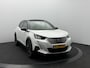 Peugeot e-2008 EV GT Pack 50 kWh 3-Fase SOH 92,7% | 3D i-Cockpit | Panoramadak | Camera | Full-Led | Sfeerverlichting