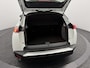 Peugeot e-2008 EV GT Pack 50 kWh 3-Fase SOH 92,7% | 3D i-Cockpit | Panoramadak | Camera | Full-Led | Sfeerverlichting