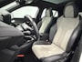 Peugeot e-2008 EV GT Pack 50 kWh 3-Fase SOH 92,7% | 3D i-Cockpit | Panoramadak | Camera | Full-Led | Sfeerverlichting