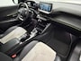 Peugeot e-2008 EV GT Pack 50 kWh 3-Fase SOH 92,7% | 3D i-Cockpit | Panoramadak | Camera | Full-Led | Sfeerverlichting
