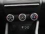 Renault Clio 1.0 TCe Zen 90PK | Navigatie | Cruise Control | Parkeersensoren | LED-Verlichting | Apple CarPlay & Android Auto
