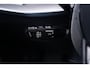 Audi A3 Limousine 35 TFSI Business edition navigatie Apple-carplay Led-verlichting Camera Sportstoelen in hoogte verstelbaar private-glas schakelflippers stoelverwarming  17"-lmv lendesteun-links