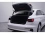 Audi A3 Limousine 35 TFSI Business edition navigatie Apple-carplay Led-verlichting Camera Sportstoelen in hoogte verstelbaar private-glas schakelflippers stoelverwarming  17"-lmv lendesteun-links