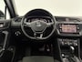 Volkswagen Tiguan Allspace 1.5 TSI Highline R-Line 7p. | Pano | Camera | Virtual | Carplay | Trekhaak | Navi | Keyless | LED