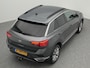 Volkswagen T-Roc 1.5 TSI 150 PK Style DSG Automaat | Navigatie | Adaptieve Cruise Control | Stoelverwarming | Achteruitrijcamera | Trekhaak |