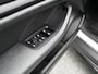 Porsche Taycan Cross Turismo 4 93 kWh 380pk | Sportchrono | Sportstoelen | Stoelverwarming & Stoelkoeling | Panoramadak | Adaptieve Cruise Control |