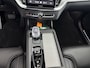 Volvo XC90 T8 Ultra Black Edition Executive | 22" | Gelaagd & Getint Glas | Geintegreerd kinderzitje | Luchtvering | Geventileerd Nappa | Bowers & Wilkins | Stoelmassage | Panoramadak | Head-Up | 360 Camera | Matrix LED