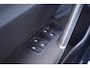Volkswagen Golf 1.0 TSI Comfortline NAP 2e eigen. navigatie PDC v+a Mistlampen-voor private-glas 16"-LMV ECC led-dagrij/achterlicht verlichting ACC