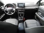 Dacia Sandero Stepway 1.0 TCe 90 Comfort | Automaat | Navigatie | Camera achter | Parkeersensoren voor en achter | Keyless entry en start | Lichtmetalen velgen | Airco | Dakrails | Led verlichting
