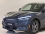 Ford Mustang Mach-E Extended RWD 98 kWh | SoH 93% | Trekhaak | Elektrische achterklep | Stoelverwarming |