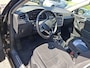 Volkswagen Tiguan 1.5 TSI Elegance 150 PK| Dealeronderhouden | Trekhaak | Navigatie | Achteruitrijcamera | Climatronic ( 3 zones ) | Parkeersensoren + Assistent | Achterklep Elektrisch