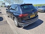 Volkswagen Tiguan 1.5 TSI Elegance 150 PK| Dealeronderhouden | Trekhaak | Navigatie | Achteruitrijcamera | Climatronic ( 3 zones ) | Parkeersensoren + Assistent | Achterklep Elektrisch