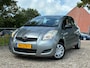Toyota Yaris 1.0 VVTi Acces | 5-Deurs + 23-07-2027 APK nu € 2.450,-!!!