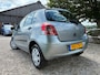 Toyota Yaris 1.0 VVTi Acces | 5-Deurs + 23-07-2027 APK nu € 2.450,-!!!