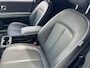 Hyundai Ioniq 5 Lounge 73kWh / Fabrieksgarantie tot 05-2028 / Leder / Elektrische stoelen & klep / Stoelventilatie / Stuur-, stoel- en achterbank-verwarming / Camera 360° / HUD / Navi / Apple Carplay Android / 19" LM wielen /