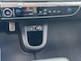 Hyundai Ioniq 5 Lounge 73kWh / Fabrieksgarantie tot 05-2028 / Leder / Elektrische stoelen & klep / Stoelventilatie / Stuur-, stoel- en achterbank-verwarming / Camera 360° / HUD / Navi / Apple Carplay Android / 19" LM wielen /