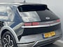 Hyundai Ioniq 5 Lounge 73kWh / Fabrieksgarantie tot 05-2028 / Leder / Elektrische stoelen & klep / Stoelventilatie / Stuur-, stoel- en achterbank-verwarming / Camera 360° / HUD / Navi / Apple Carplay Android / 19" LM wielen /