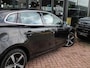 Volvo V40 2.0 D3 R-Design | BTW | Stoelverw. | Camera | Full-LED | Navi
