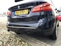 BMW 2-Serie Active Tourer 218i 136PK AUTOM. H.E. : LEER/PANO/HUD NAVI/LED/KEYLESS/2xPDC/ - 2E.EIG - NL AUTO - KM=NAP -