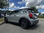 MINI Cooper Mini 3-Deurs (f56) 1.5 136pk Aut. Buss Edit Clima Sportst. Xenon Shadow Line Multi Media 11.915 KM NL-Auto