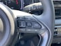 Toyota Yaris 1.5 Hybrid 115 Dynamic COMFORT PACK, Stoel- en stuurverwarming, dodehoek detectie, parkeersensoren, navigatie Apple CarPlay/Android Auto, camera, draadloze telefoonlader