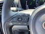 Toyota Yaris 1.5 Hybrid 115 Dynamic COMFORT PACK, Stoel- en stuurverwarming, dodehoek detectie, parkeersensoren, navigatie Apple CarPlay/Android Auto, camera, draadloze telefoonlader