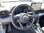 Toyota Yaris 1.5 Hybrid 115 Dynamic COMFORT PACK, Stoel- en stuurverwarming, dodehoek detectie, parkeersensoren, navigatie Apple CarPlay/Android Auto, camera, draadloze telefoonlader