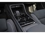 Volvo EX40 Twin Motor Performance Ultra Dark Edition 82 kWh - Panorama/schuifdak - IntelliSafe Assist & Surround - 360º Camera - Harman Kardon audio - Adaptieve LED koplampen - Verwarmde voorstoelen, stuur & achterbank - Parkeersensoren voor & achter - Elektr. bedienb. voorstoelen met geheugen links - Draadloze tel. lader - Extra getint glas - 20'' LMV