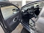 Toyota Yaris 1.5 Hybrid 115 Business Plus Parkeersensoren voor + achter, Stoelverwarming & Stuurwiel verwarmd, Apple Carplay en/of Android auto navigatie, Adaptieve cruise control