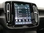 Volvo XC40 Ultimate Recharge Pure 69 kWh 231pk Dealer O.H. | Trekhaak Af Fabriek | Panodak | Adaptive Cruise | 360 Camera | Harman / Kardon | Sportstoelen Memory & Verwarmd | Warmtepomp | Keyless | Blis | Stuur Verwarmd | Google Assistent | DAB |
