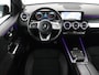 Mercedes-Benz GLB 200 Business Solution AMG 7p. | Panoramadak | Elec. Trekhaak | Half Leder | Memory | Sfeerverlichting | Stoelverwarming | Camera | Park assist |
