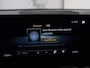 Mercedes-Benz GLB 200 Business Solution AMG 7p. | Panoramadak | Elec. Trekhaak | Half Leder | Memory | Sfeerverlichting | Stoelverwarming | Camera | Park assist |