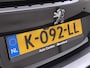 Peugeot e-2008 EV Blue Allure 50kWh SOH 95% 3D-Navi 360°Camera Apple Carplay Android Auto Ecc Cruise Control Regen-Lichtsensor Privacy Glas Lmv Led Isofix Bluetooth Lane Assist USB Origineel Nederlandse Auto