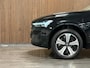 Volvo XC60 T6 AWD Recharge Plus Dark Long Range | Harman Kardon | All Season Banden | Adaptieve Cruise Control | Stoelverwarming voor+achter | Stuurwielverwarming | Parkeercamera | Pilot Assist | BLIS Dode Hoek Detectie | Standkachel met Volvo On Call App | Elektrische voorstoelen geheugen | Blond Lederen interieur | Zitting verlenging voorstoelen | Schuifdak | Google Infotainment | 19 Inch | Keyless Drive | Parkeersensoren voor+achter | Privacy Glass | DAB Radio | Apple Carplay/Android Auto | Draadloos telefoon opladen | Volvo On Call met mobiele App functie |