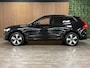 Volvo XC60 T6 AWD Recharge Plus Dark Long Range | Harman Kardon | All Season Banden | Adaptieve Cruise Control | Stoelverwarming voor+achter | Stuurwielverwarming | Parkeercamera | Pilot Assist | BLIS Dode Hoek Detectie | Standkachel met Volvo On Call App | Elektrische voorstoelen geheugen | Blond Lederen interieur | Zitting verlenging voorstoelen | Schuifdak | Google Infotainment | 19 Inch | Keyless Drive | Parkeersensoren voor+achter | Privacy Glass | DAB Radio | Apple Carplay/Android Auto | Draadloos telefoon opladen | Volvo On Call met mobiele App functie |