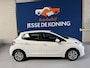 Peugeot 208 1.2 VTi Active / bj.2014 / kleur: wit / airco / navigatie / cruise control /etc. NAP met 128941 km.en APK tot 07/2027.