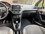 Peugeot 208 1.2 VTi Active / bj.2014 / kleur: wit / airco / navigatie / cruise control /etc. NAP met 128941 km.en APK tot 07/2027.