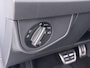 Volkswagen Taigo 1.0TSI Automaat R-Line Panoramadak Camera Adap.Cruise Trekhaak Stoelverwarming Apple Carplay Android Auto Navi Ecc Draadloze telefoonlader Keyless Lmv DAB Bluetooth IQ Light Pdc Isofix Privacy Glas Led Rijstrooksensor 1100KG Trekgewicht