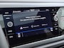Volkswagen Taigo 1.0TSI Automaat R-Line Panoramadak Camera Adap.Cruise Trekhaak Stoelverwarming Apple Carplay Android Auto Navi Ecc Draadloze telefoonlader Keyless Lmv DAB Bluetooth IQ Light Pdc Isofix Privacy Glas Led Rijstrooksensor 1100KG Trekgewicht