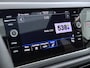 Volkswagen Taigo 1.0TSI Automaat R-Line Panoramadak Camera Adap.Cruise Trekhaak Stoelverwarming Apple Carplay Android Auto Navi Ecc Draadloze telefoonlader Keyless Lmv DAB Bluetooth IQ Light Pdc Isofix Privacy Glas Led Rijstrooksensor 1100KG Trekgewicht