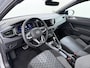 Volkswagen Taigo 1.0TSI Automaat R-Line Panoramadak Camera Adap.Cruise Trekhaak Stoelverwarming Apple Carplay Android Auto Navi Ecc Draadloze telefoonlader Keyless Lmv DAB Bluetooth IQ Light Pdc Isofix Privacy Glas Led Rijstrooksensor 1100KG Trekgewicht