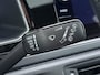 Volkswagen Taigo 1.0TSI Automaat R-Line Panoramadak Camera Adap.Cruise Trekhaak Stoelverwarming Apple Carplay Android Auto Navi Ecc Draadloze telefoonlader Keyless Lmv DAB Bluetooth IQ Light Pdc Isofix Privacy Glas Led Rijstrooksensor 1100KG Trekgewicht