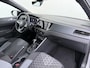 Volkswagen Taigo 1.0TSI Automaat R-Line Panoramadak Camera Adap.Cruise Trekhaak Stoelverwarming Apple Carplay Android Auto Navi Ecc Draadloze telefoonlader Keyless Lmv DAB Bluetooth IQ Light Pdc Isofix Privacy Glas Led Rijstrooksensor 1100KG Trekgewicht