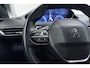 Peugeot 3008 1.2 PureTech Blue Lease Executive AUTOMAAT 130 pk | | Trekhaak | Climate control | Navigatie | Dakrails | Extra getint glas | Draadloze telefoonlader