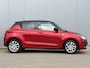 Suzuki Swift 1.2 Select Smart Hybrid / Trekhaak met afneembare kogel 1000kg geremd / Navigatie / Fabrieksgarantie tot 2030 / Airco / Apple carplay/Android Auto / Cruise control adaptief /
