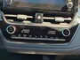 Toyota Corolla 1.8 HYBRID STYLE BI-TONE STOELVERW TREKHAAK KEYLESS 17'' LM-VELGEN APPLE/ANDROID CLIMA AD-CRUISE PRIVACY GLASS